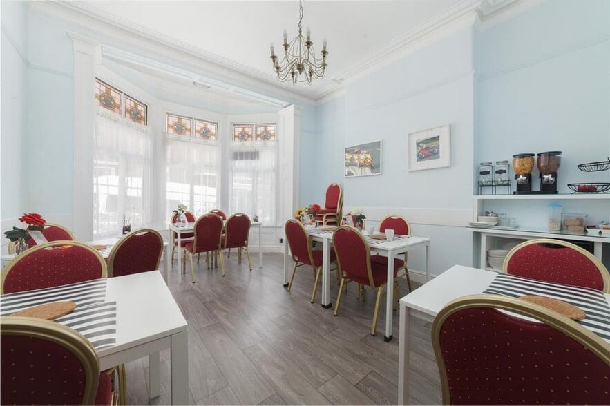 5 Empress Drive, Douglas for sale - Building Photo - Image 2 of 26