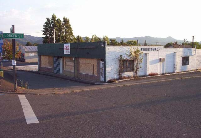 110 NW Main St, Winston, OR for sale Primary Photo- Image 1 of 1