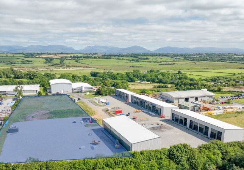 Llangefni Link Rd, Llangefni for lease - Primary Photo - Image 1 of 3
