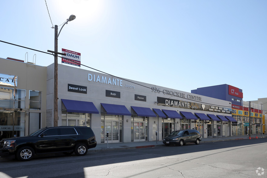 926 Crocker St, Los Angeles, CA for lease - Primary Photo - Image 1 of 11