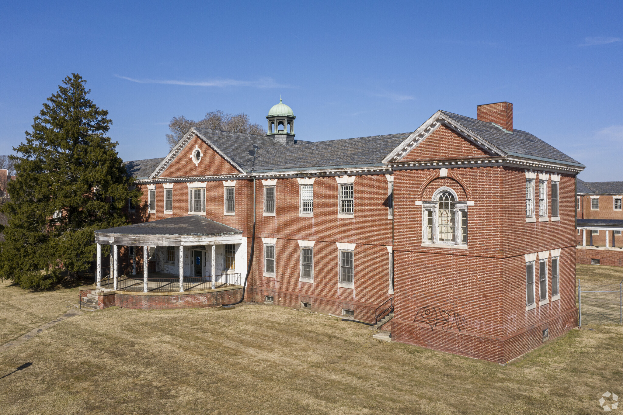 Warfield Ave, Sykesville, MD for sale Primary Photo- Image 1 of 7