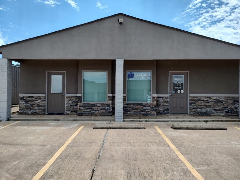 1325 Shannon Rd E, Sulphur Springs, TX for lease - Building Photo - Image 1 of 7