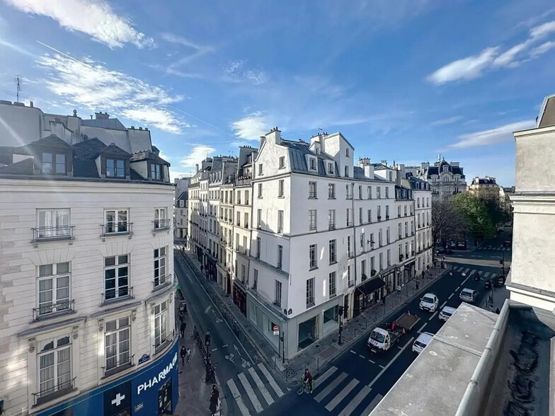 86 Rue De Turenne, Paris for sale - Building Photo - Image 2 of 2