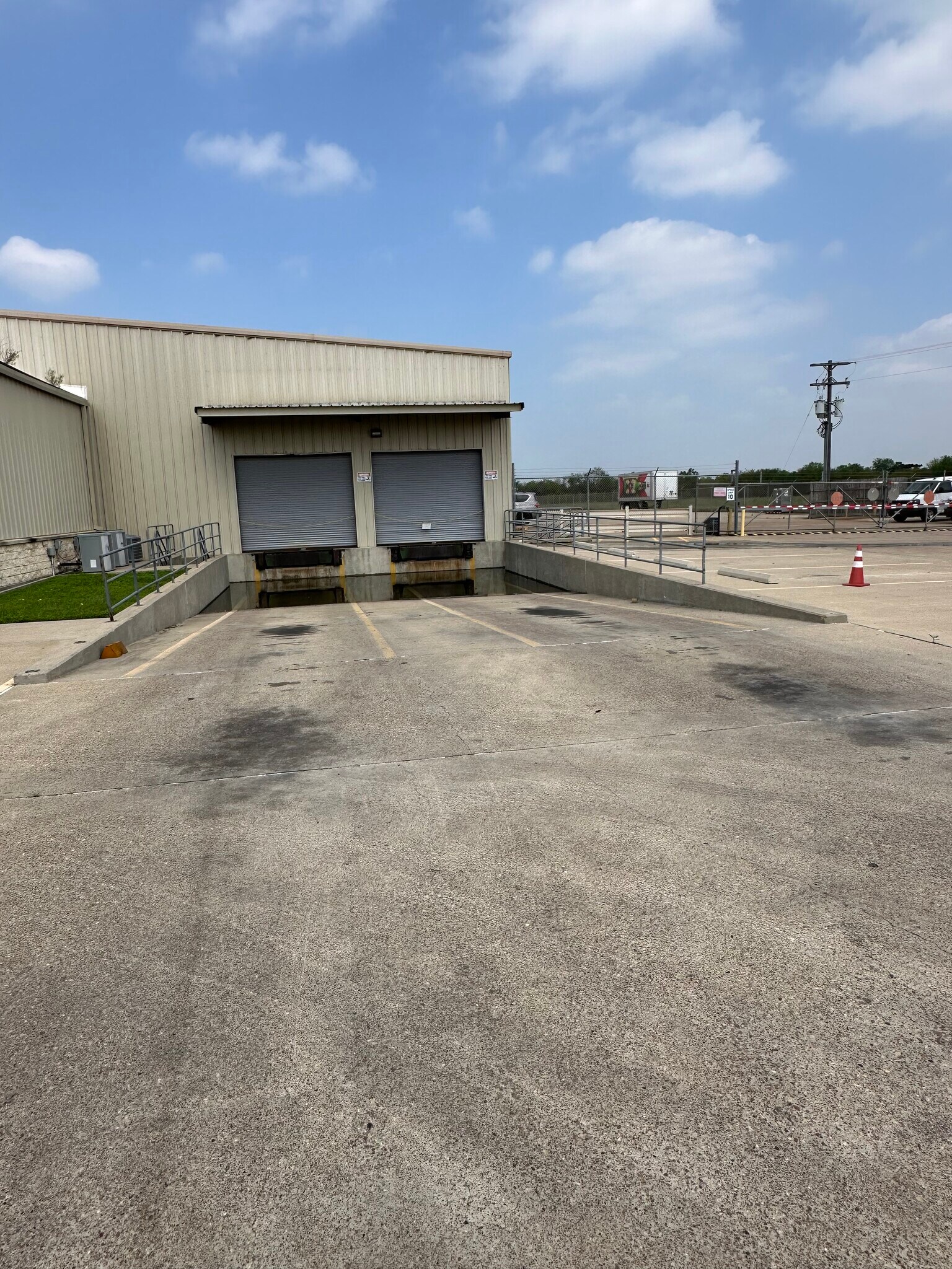 8316 Lone Tree Rd, Victoria, TX for lease Primary Photo- Image 1 of 42