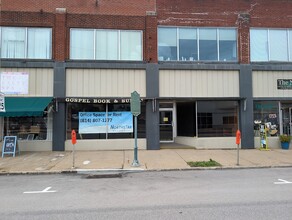 880-906 Park Ave, Meadville, PA for lease Building Photo- Image 1 of 6