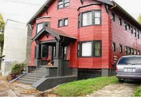 2215 SE Powell Blvd, Portland, OR for sale Building Photo- Image 1 of 1