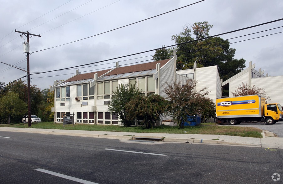 5632 Annapolis Rd, Bladensburg, MD for sale - Primary Photo - Image 1 of 4