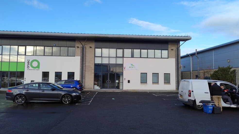 Plasketts Clos, Antrim for lease - Building Photo - Image 1 of 1