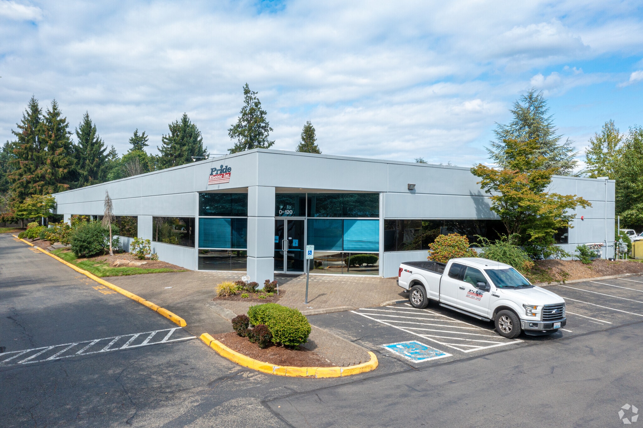 18133 NE 68th St, Redmond, WA for lease Primary Photo- Image 1 of 4