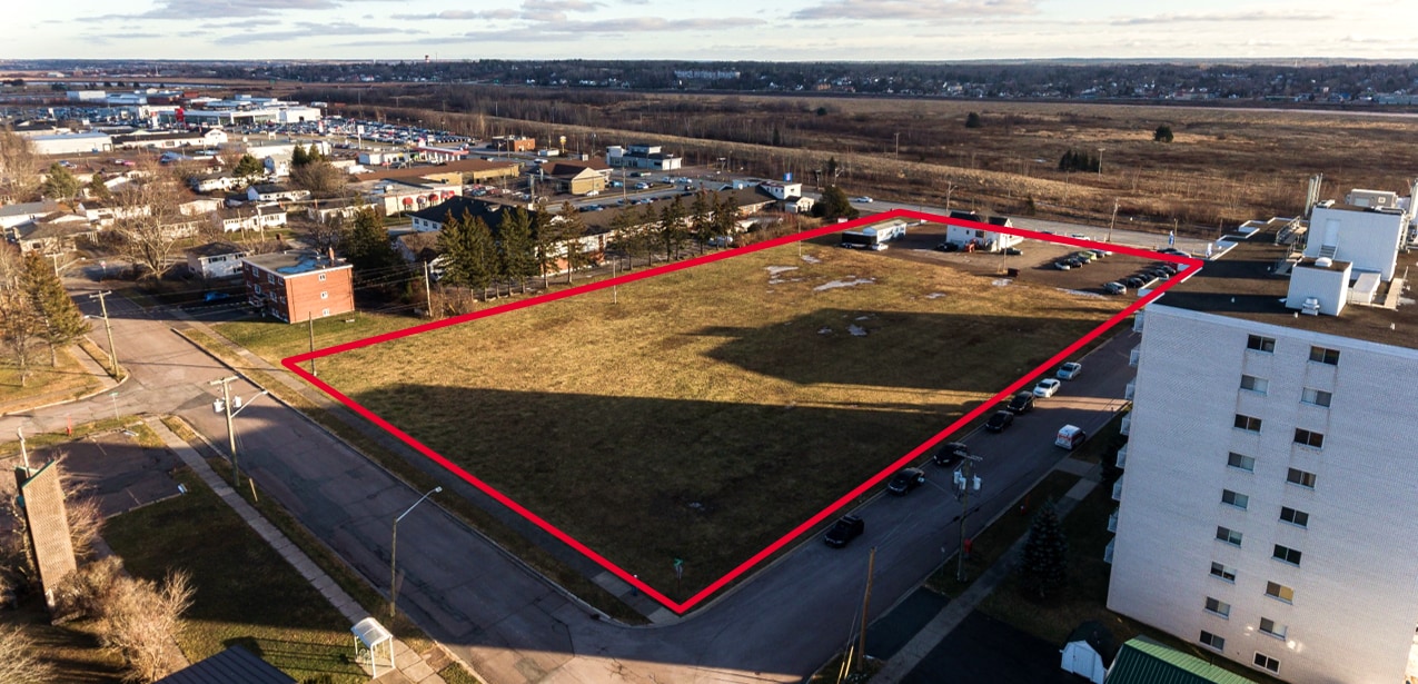 25 Lorentz Dr, Moncton, NB for sale Primary Photo- Image 1 of 1