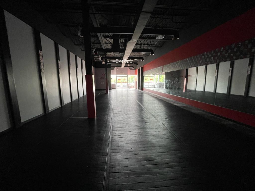 6401 Jericho Tpke, Commack, NY 11725 Peppertree Commons