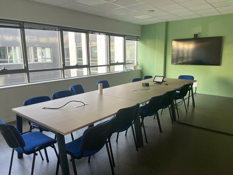Office in Guipavas for lease - Interior Photo - Image 2 of 4