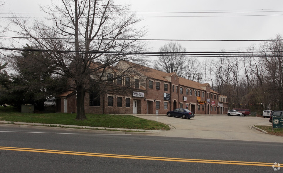 3202-3220 Brinkley Rd, Oxon Hill, MD for sale - Primary Photo - Image 1 of 1