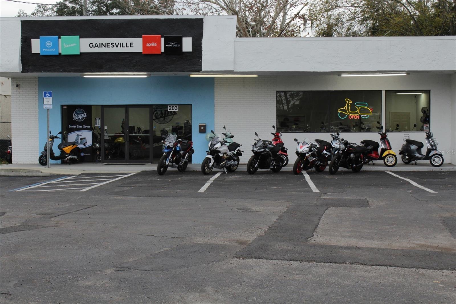 203 SW 16th Ave, Gainesville, FL for lease Building Photo- Image 1 of 1