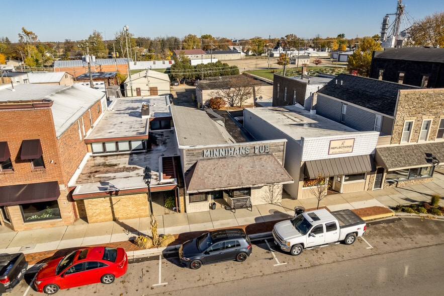209 W Main St, Genoa, IL for sale - Building Photo - Image 2 of 39