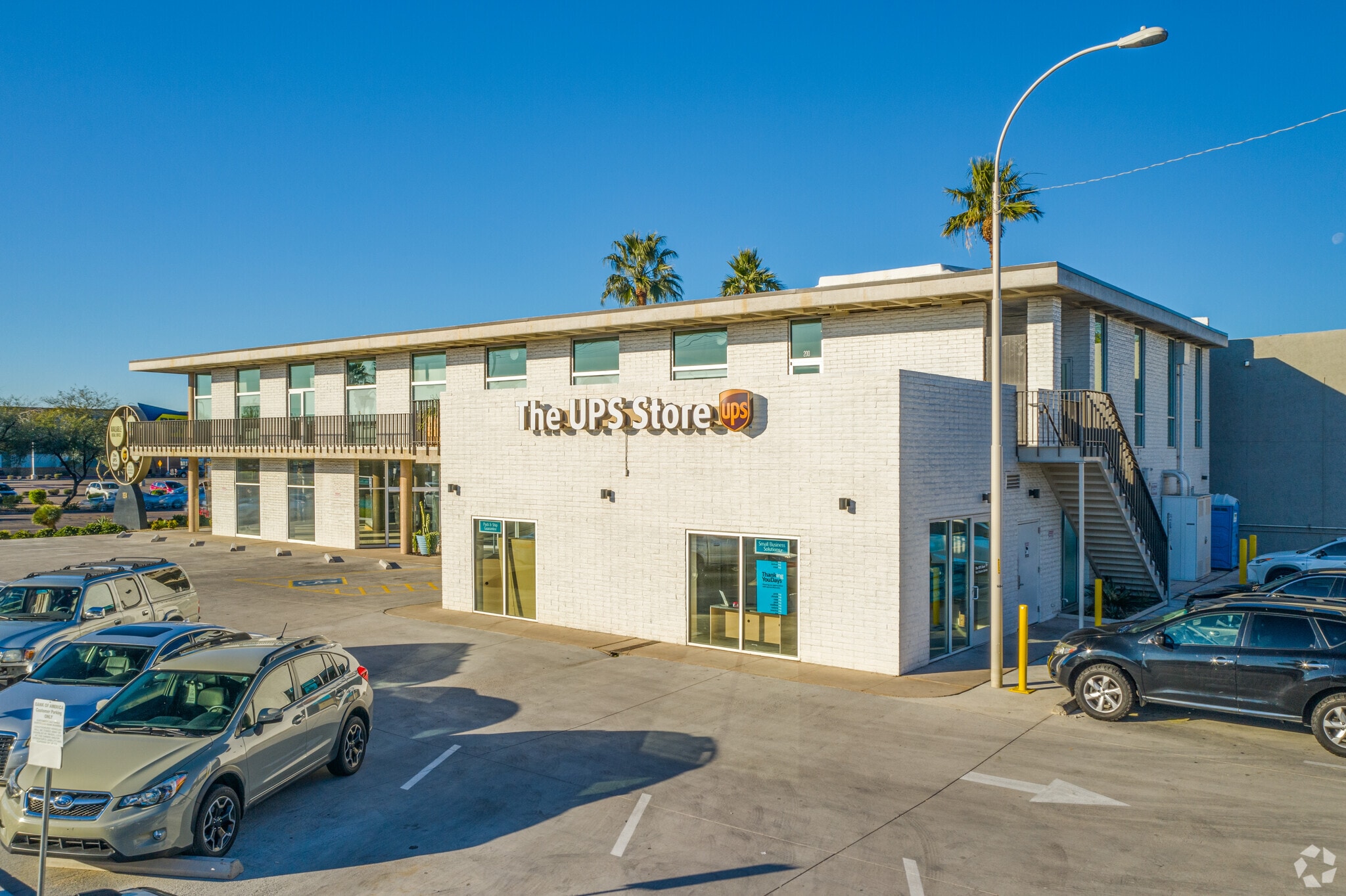 1934 E Camelback Rd, Phoenix, AZ for lease Building Photo- Image 1 of 5