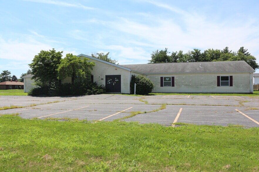 3001 W Lafayette Ave, Jacksonville, IL for sale - Building Photo - Image 1 of 23