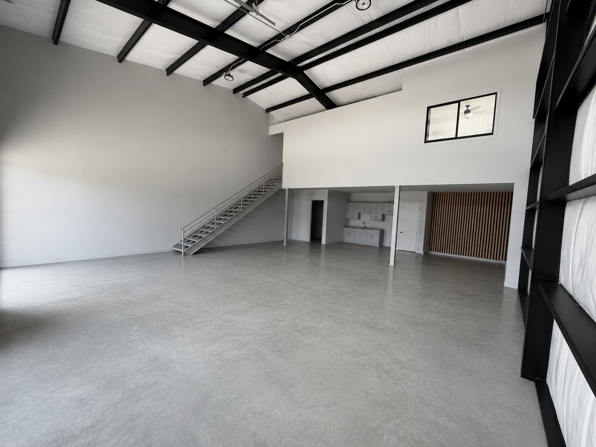 451 Farrell Rd, Dripping Springs, TX 78620 - Unit 202A -  - Interior Photo - Image 2 of 3