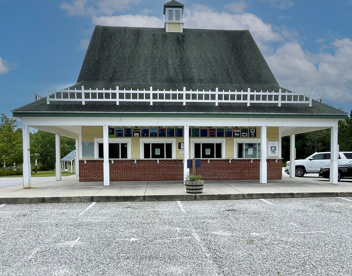 910 Minot Ave, Auburn, ME 04210 Retail for Sale