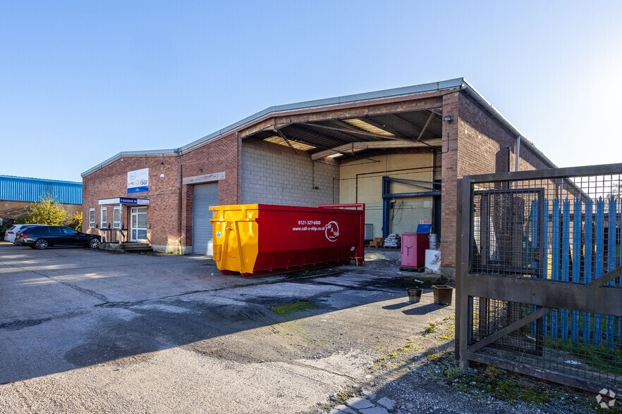 Maybrook Rd, Sutton Coldfield for lease - Primary Photo - Image 1 of 2