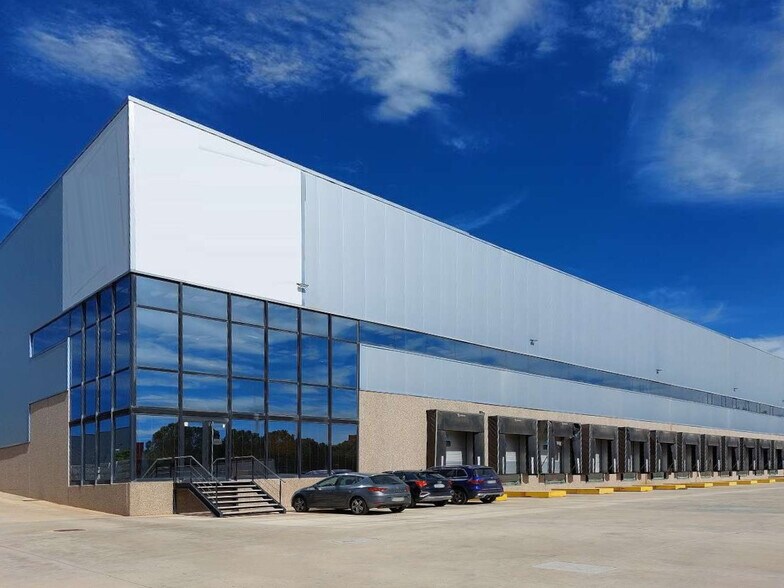 Industrial in Sallent, Barcelona for lease - Building Photo - Image 1 of 3