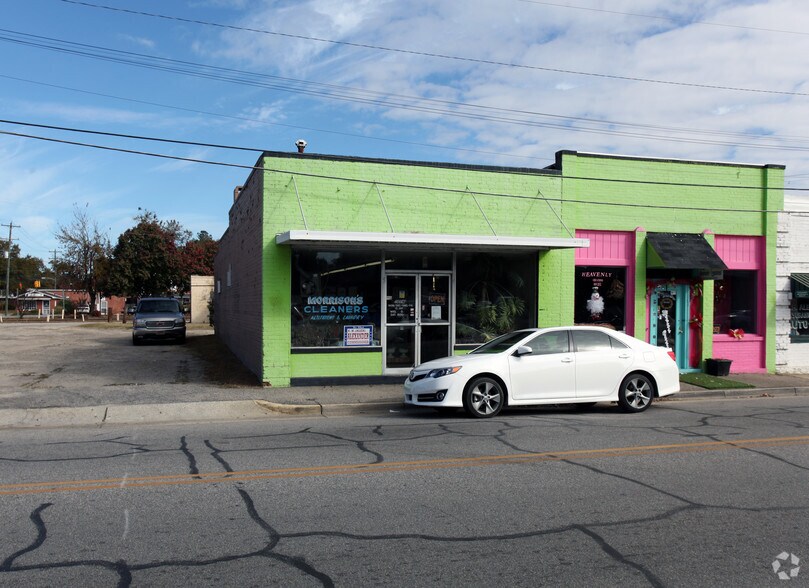 124 W 4th Ave, Red Springs, NC 28377