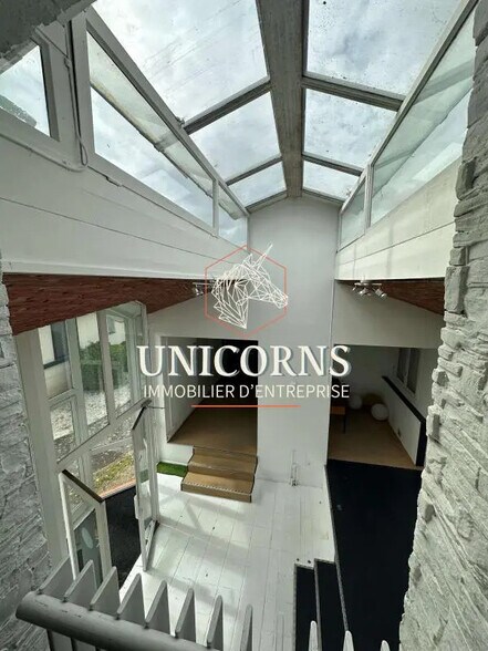 Office in PORTET-SUR-GARONNE for lease - Interior Photo - Image 2 of 4