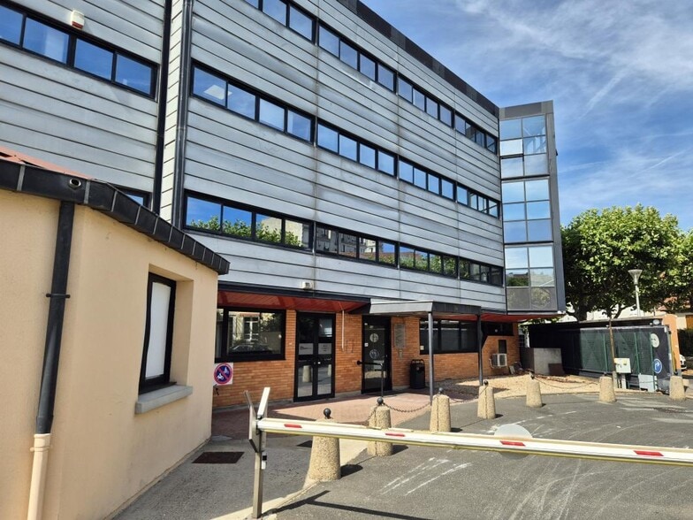 7 Rue Roland Martin, Champigny-sur-Marne for lease - Building Photo - Image 1 of 6