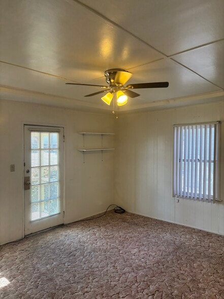 414 E Grand Ave, Arroyo Grande, CA for sale - Interior Photo - Image 3 of 6