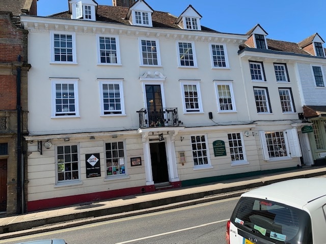 17-18 High St, Battle for lease Building Photo- Image 1 of 11