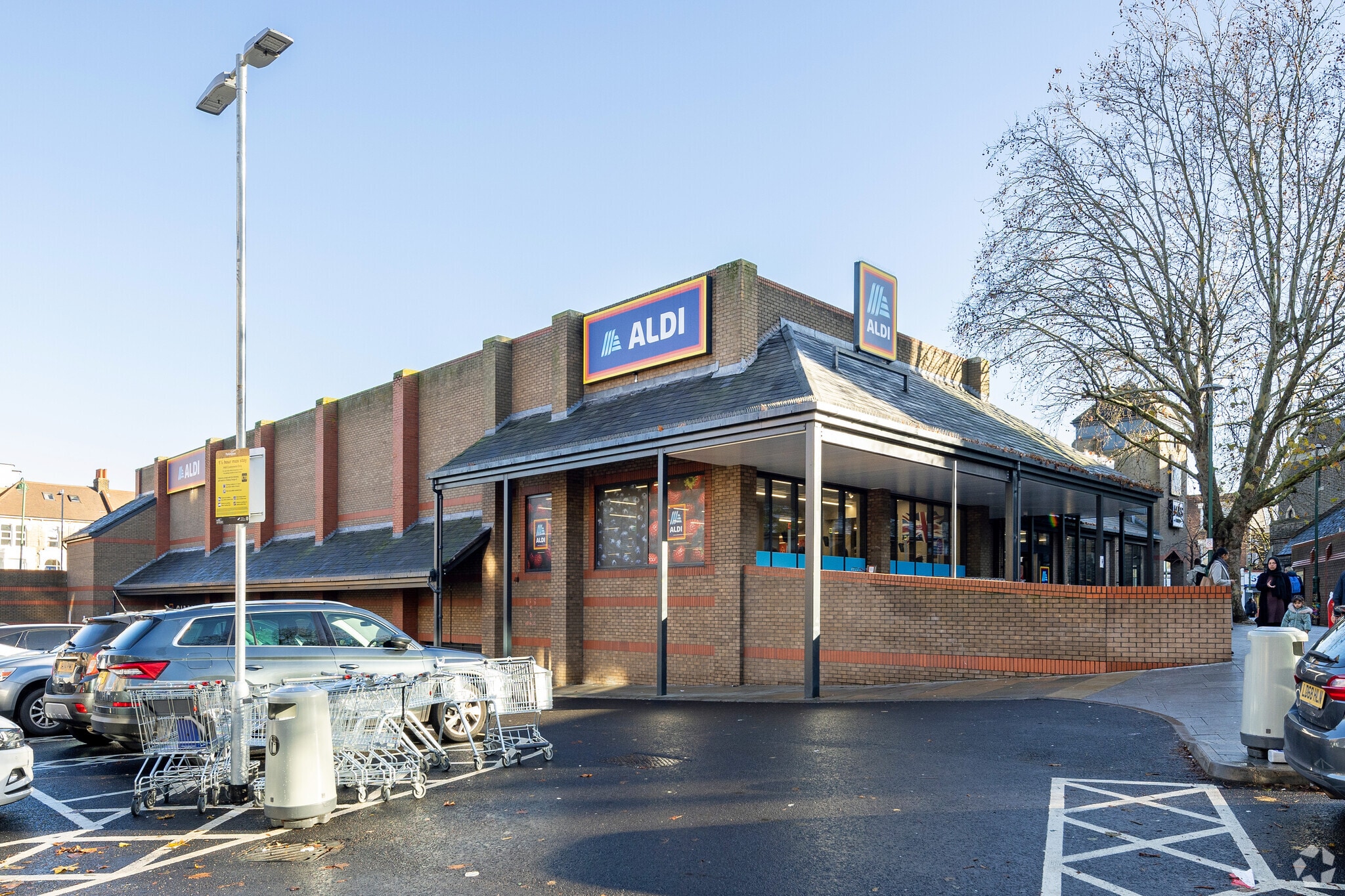 829-837 High Road Leytonstone, London for sale Primary Photo- Image 1 of 1