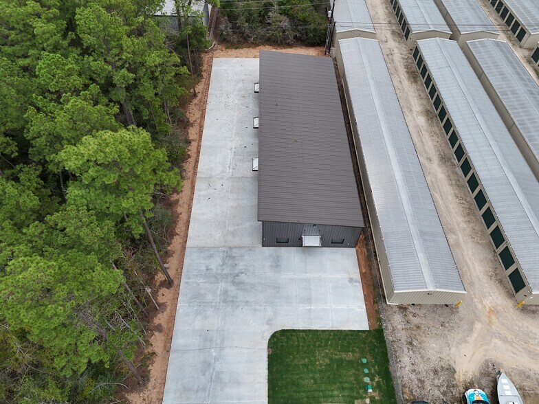 918 Honea Egypt Rd, Magnolia, TX 77354 Industrial for Sale