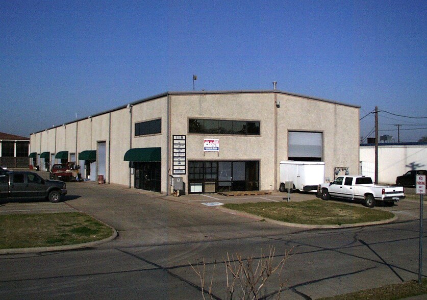 1119 Luke St, Irving, TX for sale - Primary Photo - Image 1 of 1