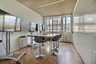 9 Rue D'Alexandrie, Paris for lease Interior Photo- Image 2 of 6