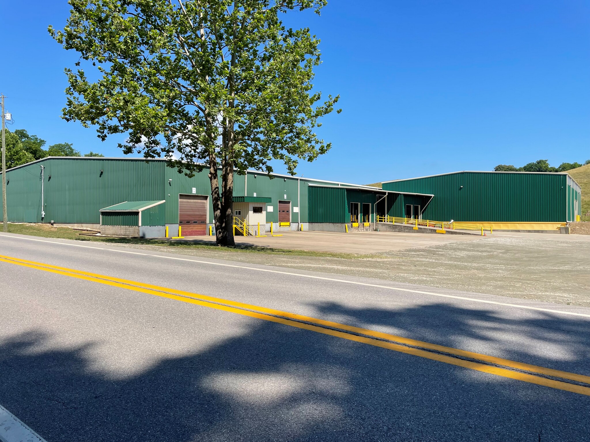 5334 Point Pleasant Rd, Ravenswood, WV for sale Building Photo- Image 1 of 1