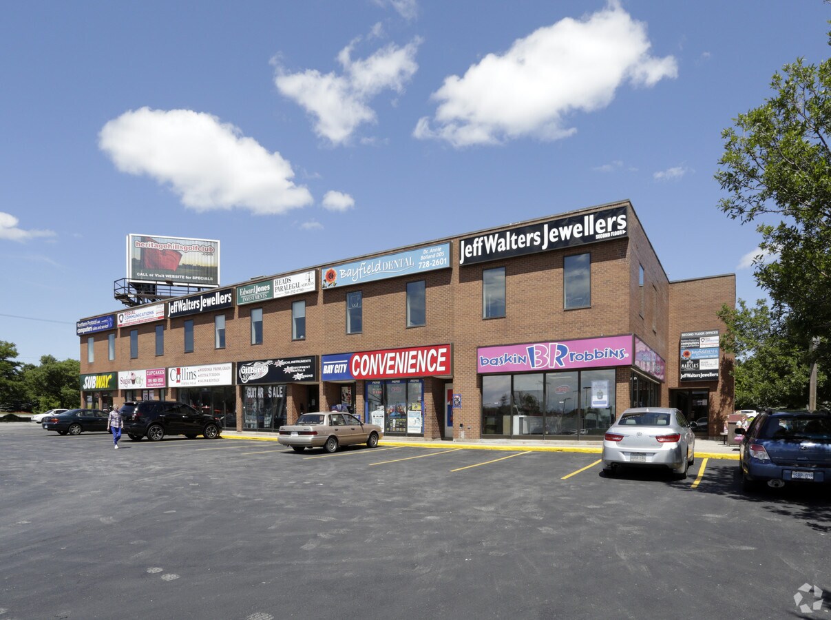 331 Bayfield St, Barrie, ON L4M 3C2