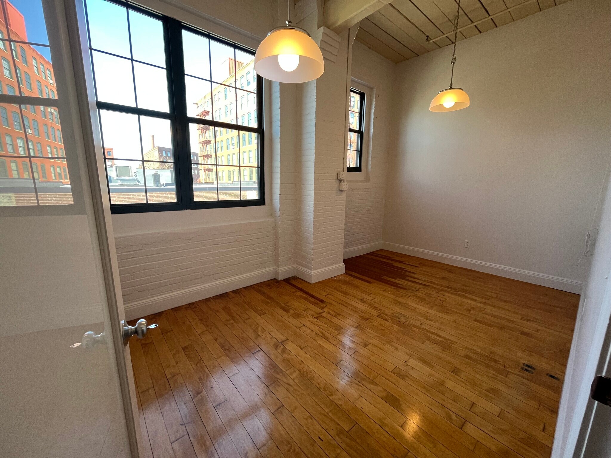 171 Chestnut St, Providence, RI for sale Interior Photo- Image 1 of 1