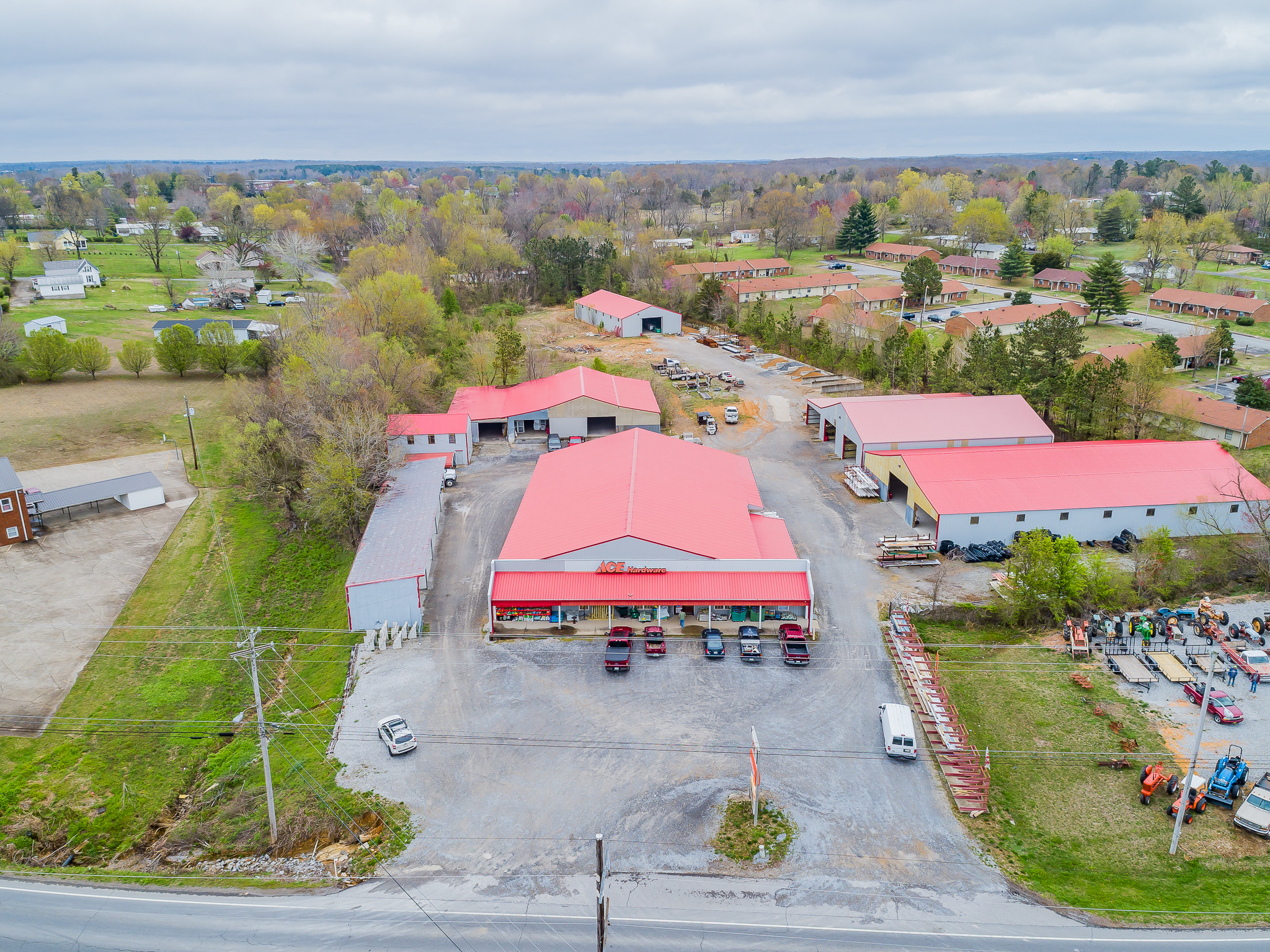 9894 US Highway 70, Mc Ewen, TN for sale Building Photo- Image 1 of 1