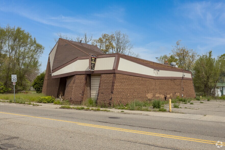 545 Michigan Ave, Battle Creek, MI for sale - Primary Photo - Image 1 of 1
