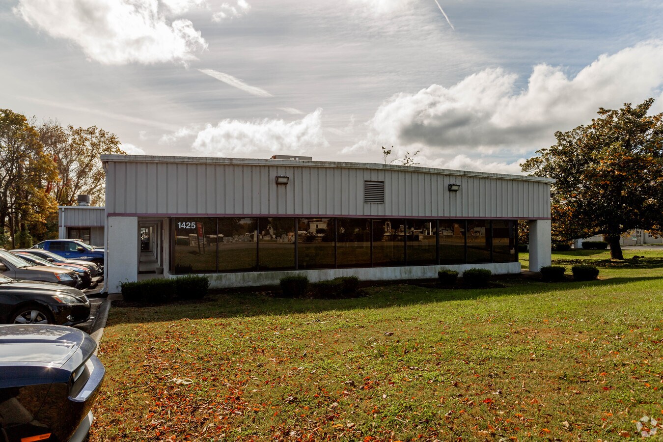 1423 Elm Hill Pike, Nashville, TN 37210