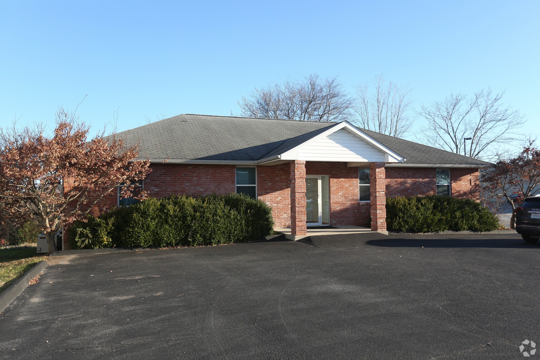 92 Mill Hill Rd, Bloomsdale, MO for sale Primary Photo- Image 1 of 1