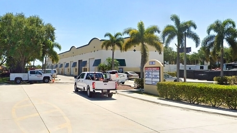 1040 W Industrial Ave, Boynton Beach, FL for lease - Building Photo - Image 1 of 22