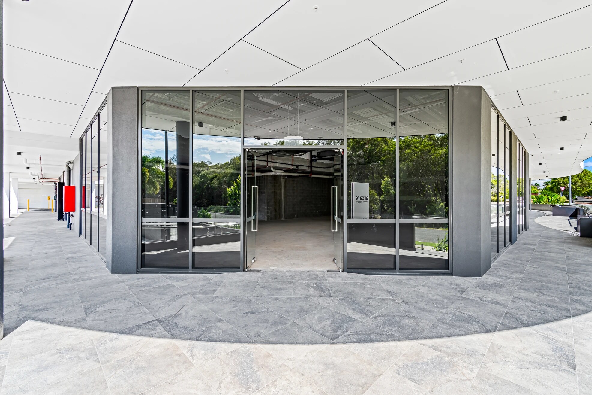 1-9 George Thorn Dr, Thornlands for lease Building Photo- Image 1 of 5