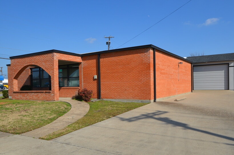 202 S Walker St, Mesquite, TX for sale - Building Photo - Image 1 of 1