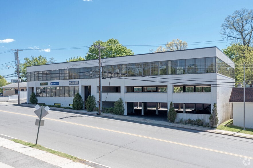 4749 Halstead Ave, Harrison, NY 10528