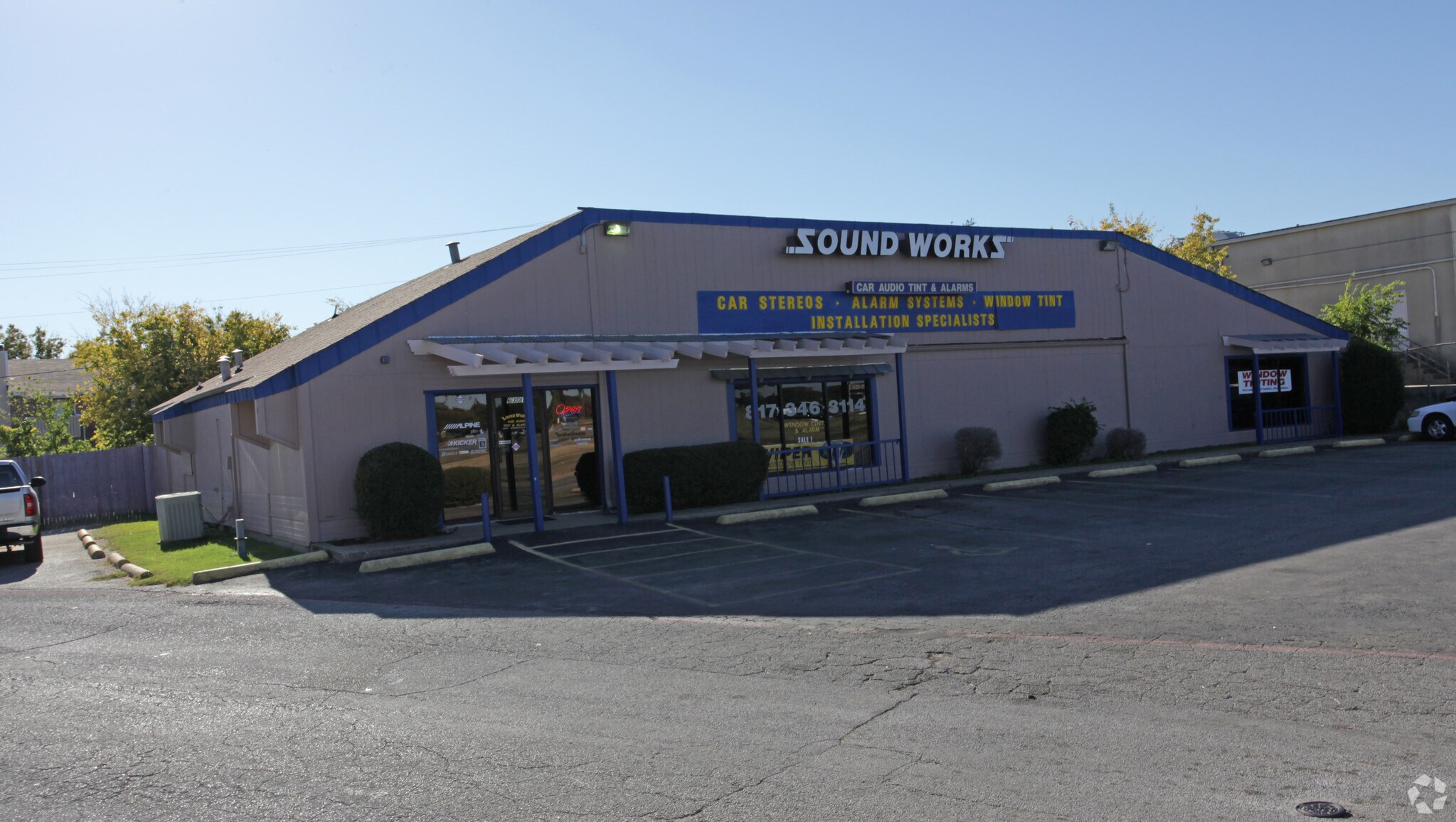 6301 Mccart Ave, Fort Worth, TX for sale Primary Photo- Image 1 of 1