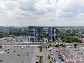 9471 Yonge St, Richmond Hill, ON - aerial  map view