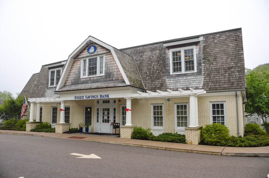 99 Durham Rd, Madison, CT for sale - Building Photo - Image 1 of 1