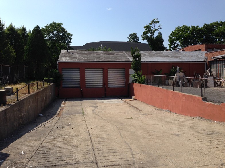 232 Terhune Ave, Passaic, NJ for lease - Building Photo - Image 2 of 3