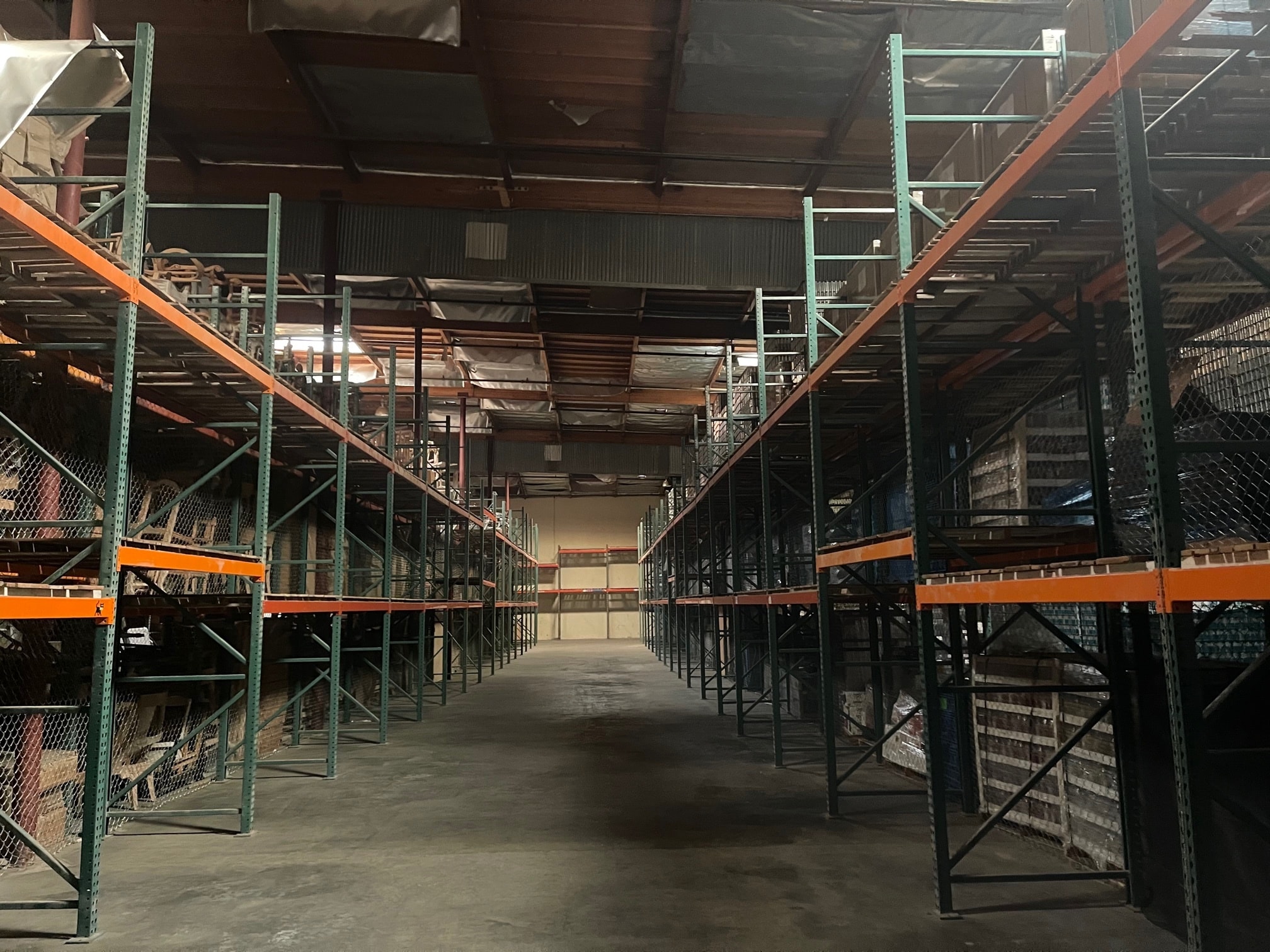 711 E Rosecrans Ave, Los Angeles, CA for lease Building Photo- Image 1 of 1